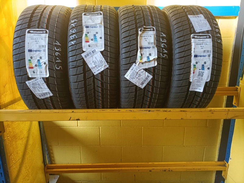 Pneumatico BARUM POLARIS 5 225/45 R17 94V