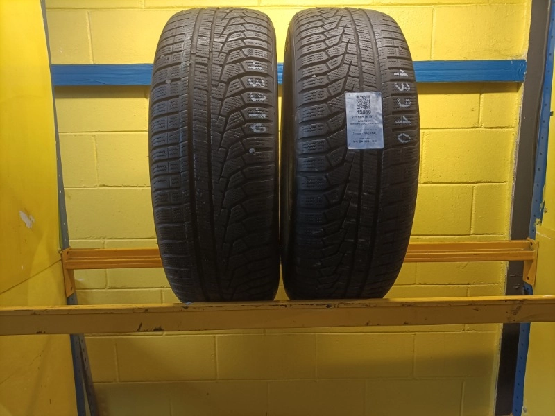 Pneumatico HANKOOK WINTER I CEPT EVO2 SUV 235/60 R18 107H