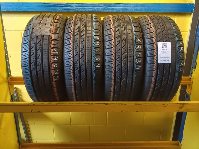 Pneumatico TRACMAX ICE PLUS S210 195/45 R16 84H