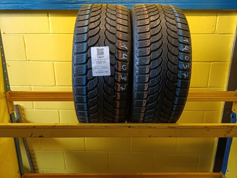 Pneumatico BRIDGESTONE BLITZZAK LM 32 215/40 R17 87V