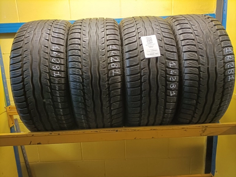 Pneumatico FORMULA WINTER 225/40 R18 92V