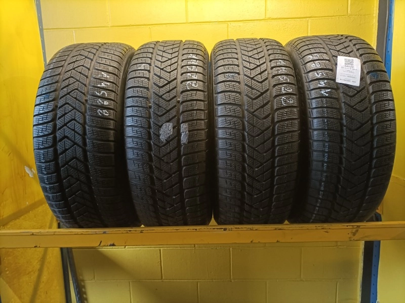 Pneumatico PIRELLI SOTTO ZERO 3 245/50 R18 100H