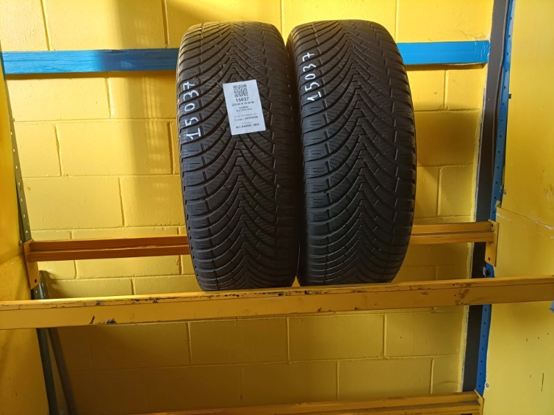 Pneumatico KUMHO SOLUS4S HA32 225/50 R18 99W