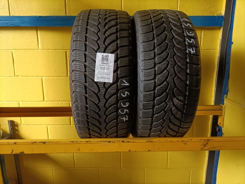 Pneumatico BRIDGESTONE BLITZZAK LM 32 225/50 R17 94H