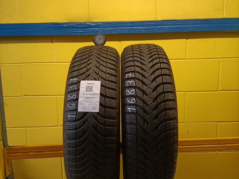 Pneumatico MICHELIN ALPIN A4 175/65 R15 84T