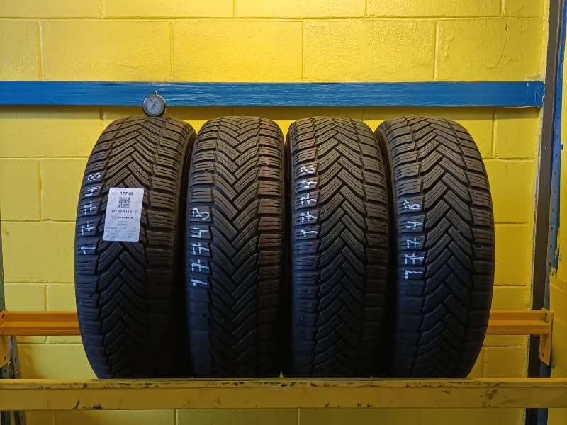 Pneumatico MICHELIN ALPIN 6 195/65 R15 91T