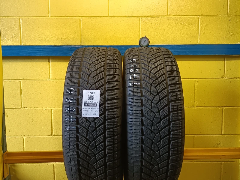 Pneumatico GOODYEAR ULTRA GRIP PERFORMANCE 225/55 R18 102V