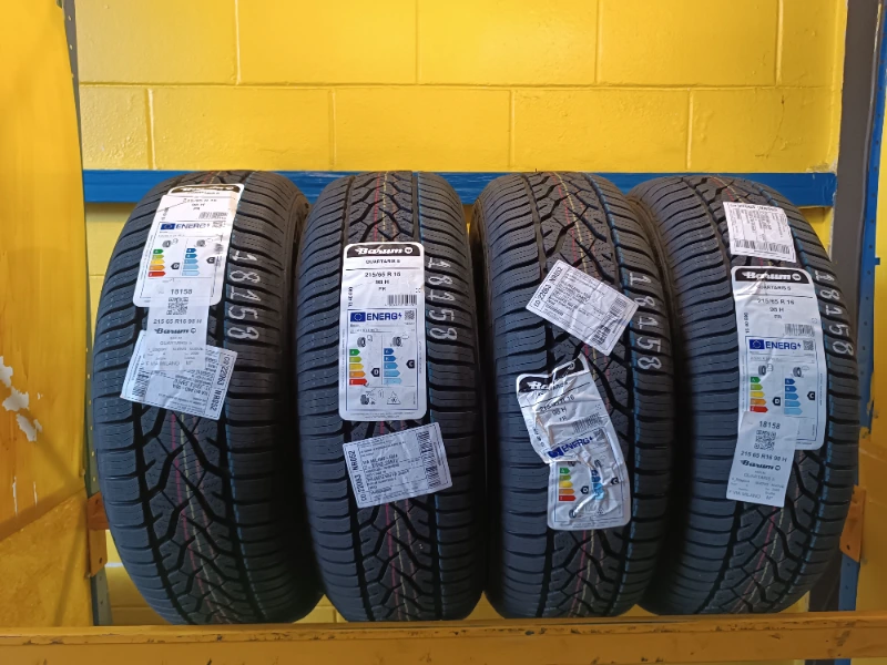Pneumatico BARUM QUARTARIS 5 215/65 R16 98H