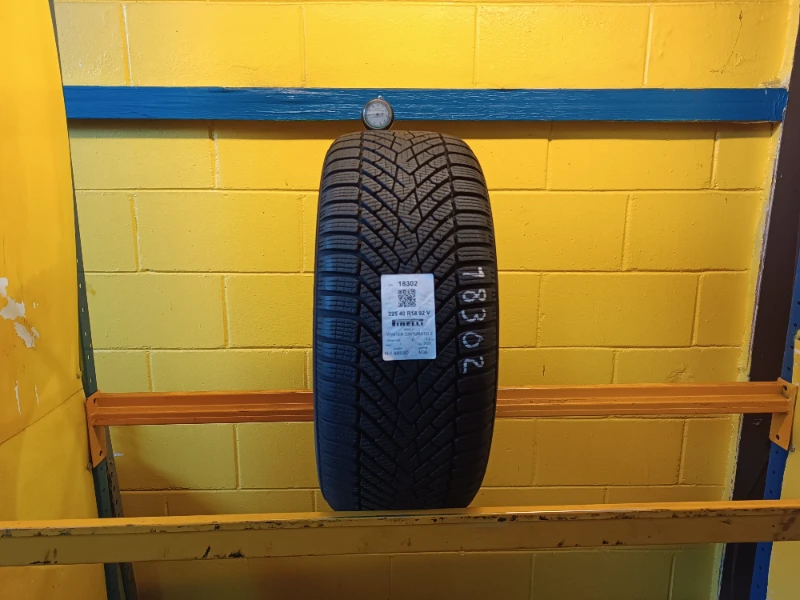 Pneumatico PIRELLI WINTER CINTURATO 2 225/40 R18 92V